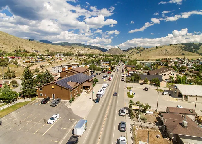 Super 8 by Wyndham Gardiner/Yellowstone Park Area
