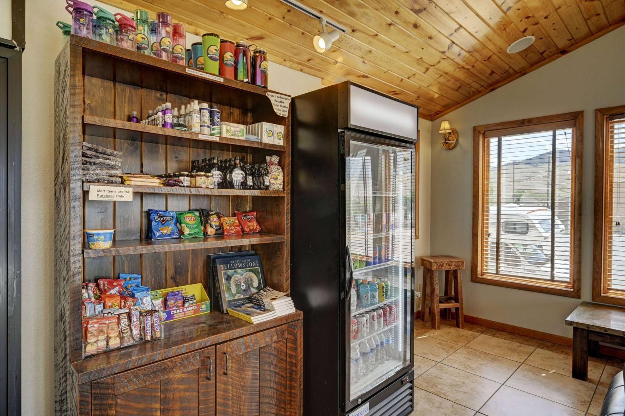 Super 8 By Wyndham Gardiner/yellowstone Park Area